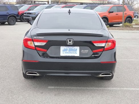 Certified 2018 Honda Accord Sport image 19