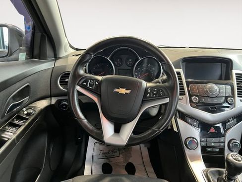 Used 2013 Chevrolet Cruze Eco image 10