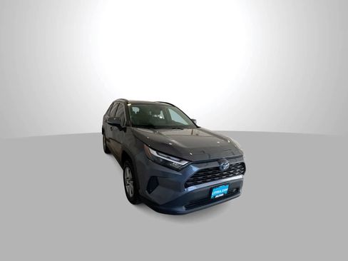 Used 2023 Toyota RAV4 XLE w/ Convenience Package AWD/4WD image 2