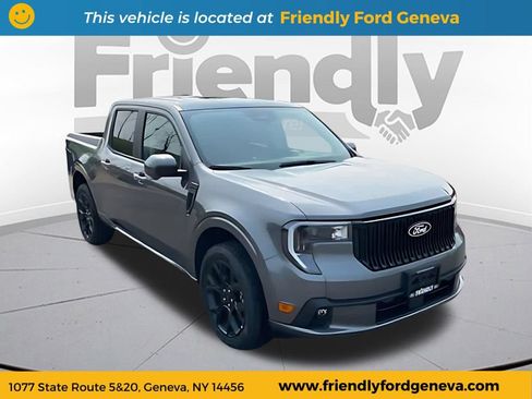 Used 2025 Ford Maverick Lobo AWD/4WD image 3