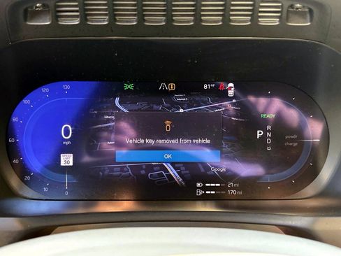 Certified 2024 Volvo XC90 T8 Plus w/ Protection Package Premier image 24