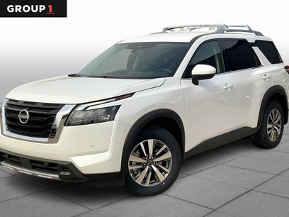 New 2025 Nissan Pathfinder SL