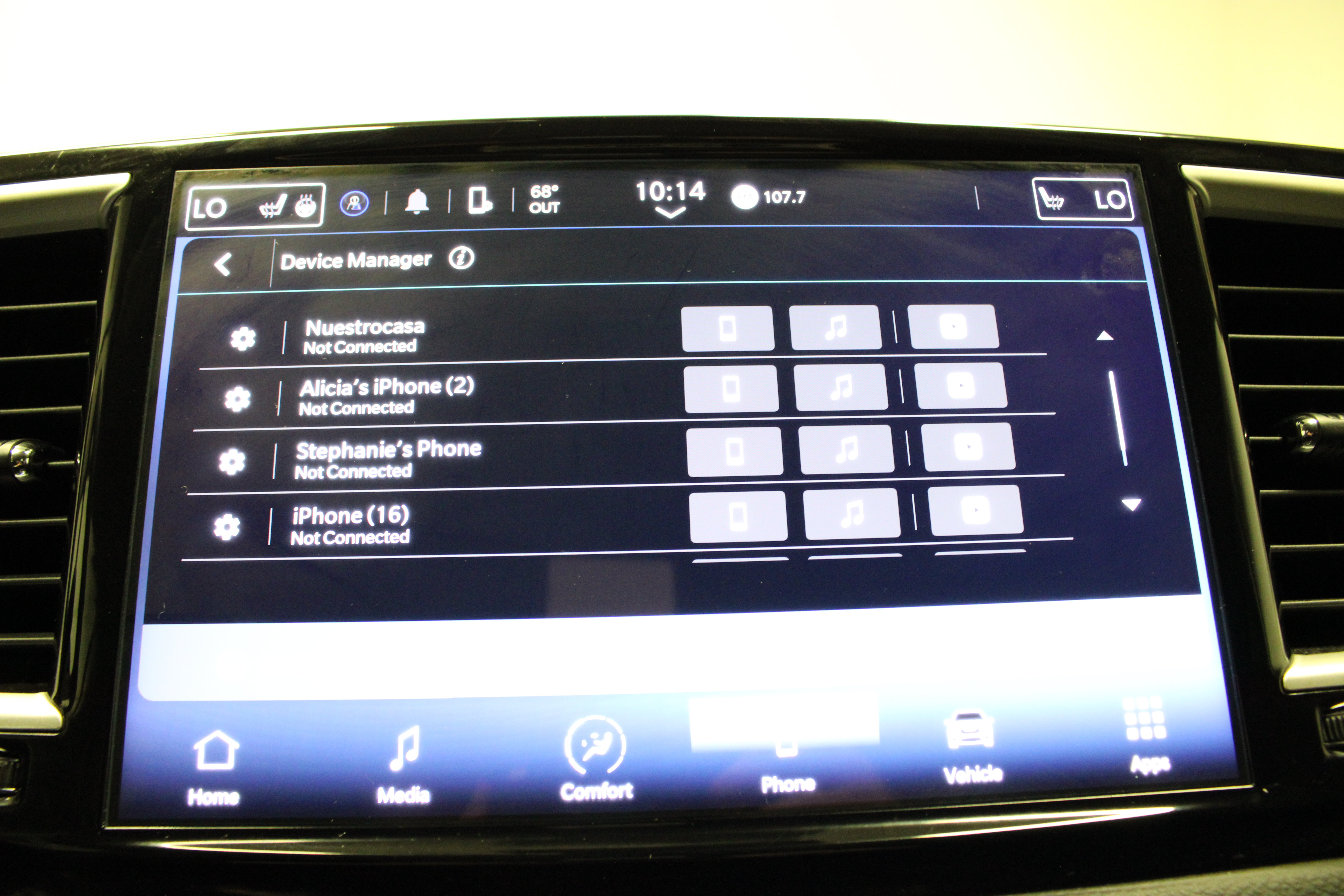 Used 2024 Chrysler Pacifica Touring-L FWD image 27