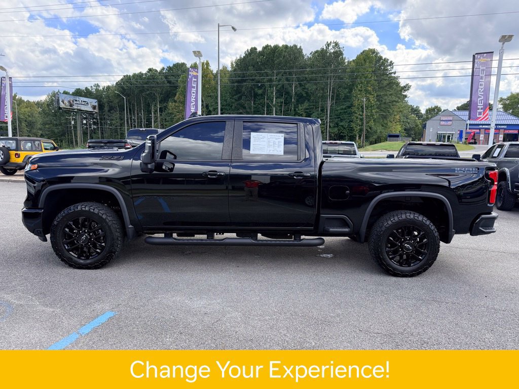 Used 2025 Chevrolet Silverado 2500 LT w/ Trail Boss Package AWD/4WD image 3