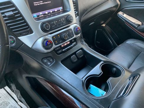 Used 2018 GMC Yukon SLT w/ Premium Edition image 29