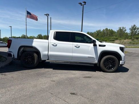 Used 2026 GMC Sierra 1500 Elevation AWD/4WD image 6