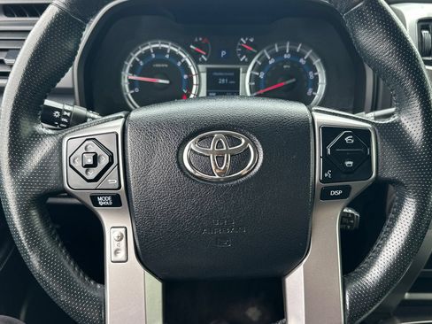 Used 2018 Toyota 4Runner SR5 Premium AWD/4WD image 23
