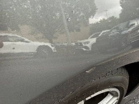 Used 2018 Mercedes-Benz E 300 image 2