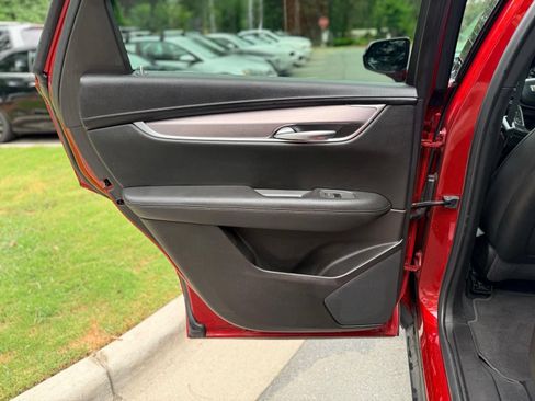 Used 2022 Cadillac XT5 Luxury AWD/4WD image 33