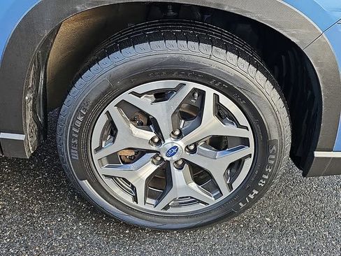 Used 2021 Subaru Forester Premium image 8