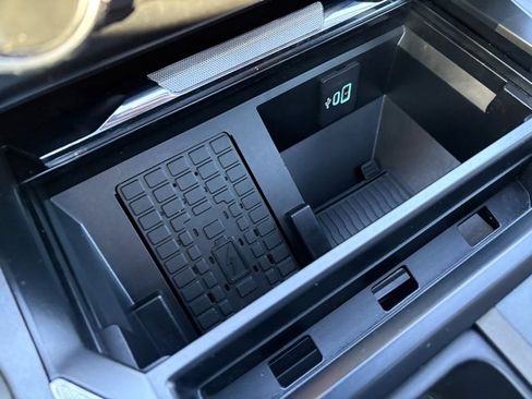 Used 2023 Ford F250 Lariat w/ Lariat Ultimate Package image 33