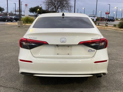 Used 2024 Honda Civic Sport image 6