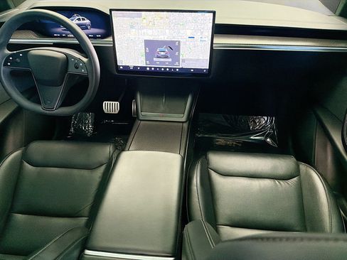 Used 2023 Tesla Model X Plaid AWD/4WD image 10