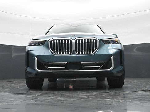 Used 2025 BMW X5 xDrive40i w/ Climate Comfort Package AWD/4WD image 32