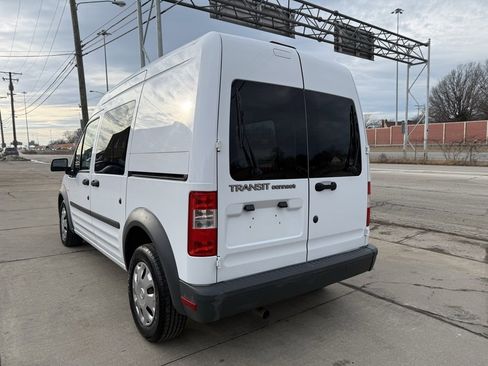 Used 2010 Ford Transit Connect XL image 5