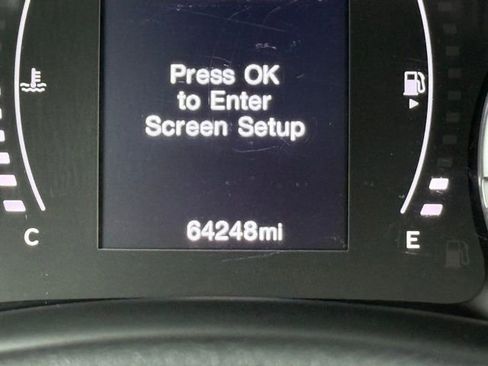 Used 2019 Jeep Renegade Latitude w/ Cold Weather Group image 26