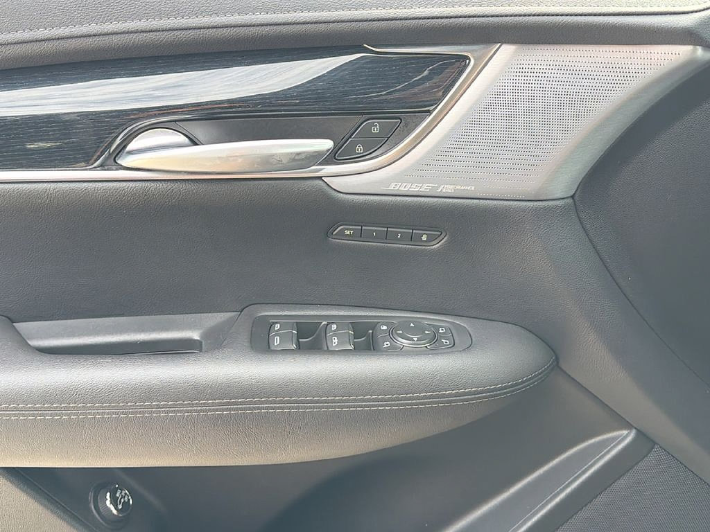 Certified 2024 Cadillac XT5 Premium Luxury AWD/4WD image 29