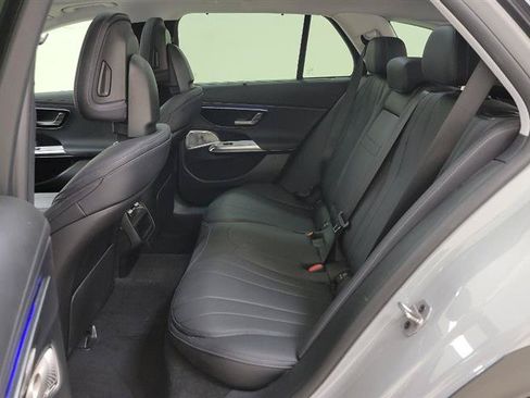 Used 2025 Mercedes-Benz E 450 4MATIC All-Terrain Wagon w/ Driver Assistance Package image 9