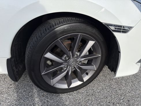 Used 2020 Honda Civic EX image 11
