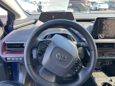 Used 2024 Toyota Prius Prime XSE image 6