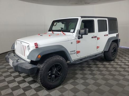 Used 2018 Jeep Wrangler Unlimited Sport S AWD/4WD image 8
