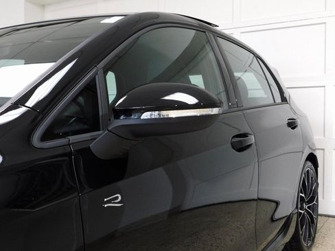 Used 2025 Volkswagen Golf image 20