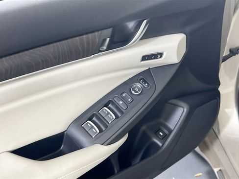 Used 2018 Honda Accord EX-L image 18