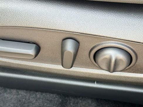 Used 2025 Buick Envista Preferred w/ Convenience I Package image 23