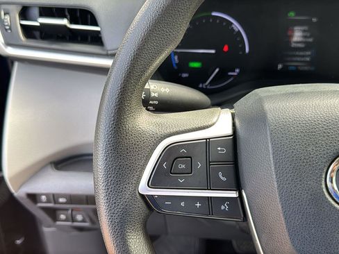 Used 2021 Toyota Sienna LE image 13