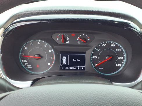 Used 2023 Chevrolet Traverse LS FWD image 21
