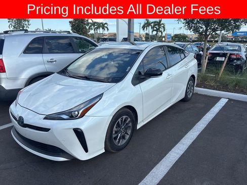 Used 2021 Toyota Prius Limited w/ Premium Convenience Package FWD image 1