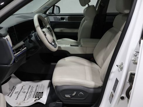 Used 2024 Hyundai Santa Fe Limited image 9