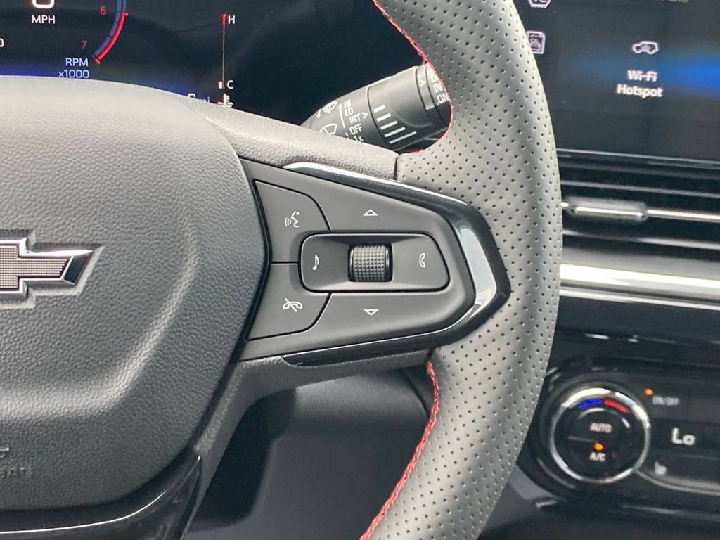New 2026 Chevrolet Trax RS FWD image 7