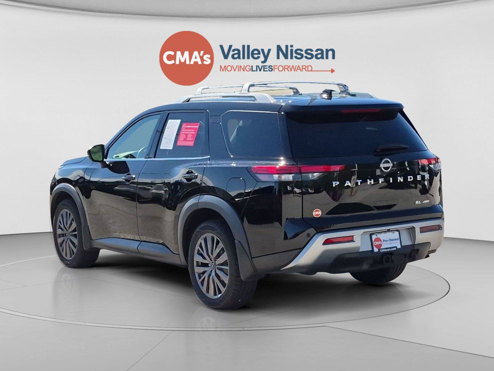 Certified 2024 Nissan Pathfinder SL w/ SL Premium Package AWD/4WD image 3