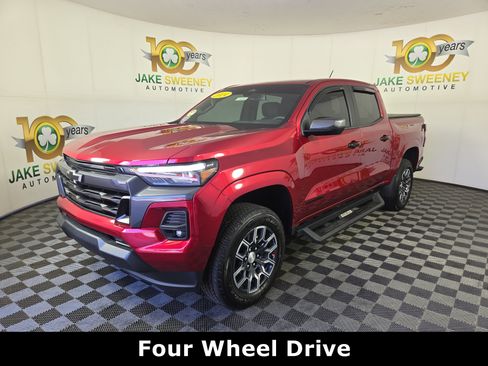 Used 2024 Chevrolet Colorado LT w/ LT Convenience Package III AWD/4WD image 4