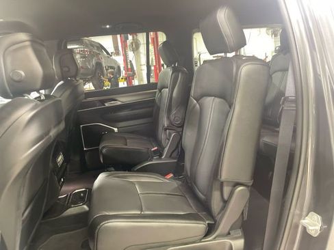 New 2026 Jeep Grand Wagoneer Limited AWD/4WD image 22