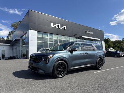 Certified 2025 Kia Carnival SX w/ SX Dark Edition Package