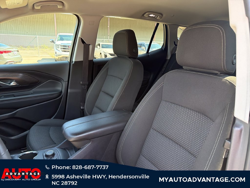 Used 2024 GMC Terrain SLE AWD/4WD image 13