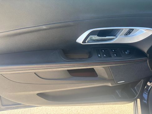 Used 2015 Chevrolet Equinox LT image 14