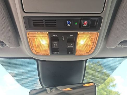 Used 2022 Honda Odyssey Elite image 34