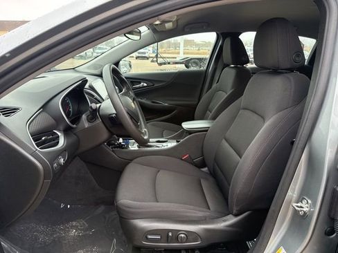 Used 2024 Chevrolet Malibu LT image 12