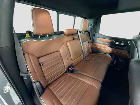 Used 2023 GMC Sierra 1500 Denali Ultimate image 28