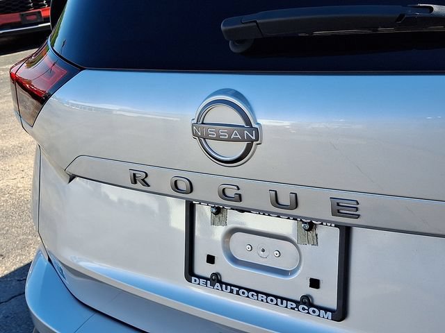 Used 2024 Nissan Rogue S FWD image 30