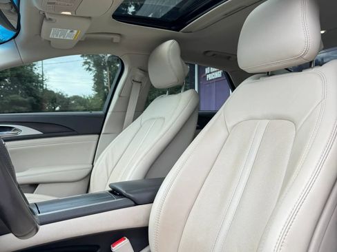 Used 2018 Lincoln MKZ Reserve w/ Technology Package FWD image 23