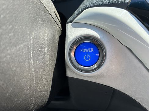 Used 2018 Chevrolet Bolt LT FWD image 29