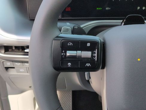 Used 2026 Hyundai Ioniq 9 Limited image 19