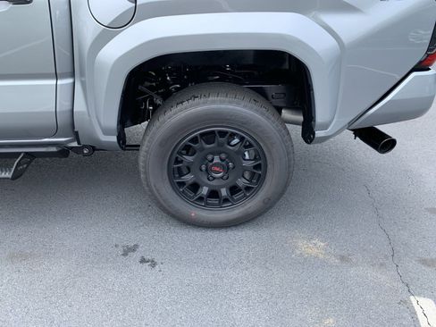 New 2024 Toyota Tacoma TRD Sport image 10