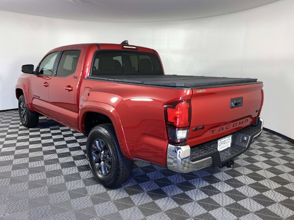 Used 2021 Toyota Tacoma SR5 AWD/4WD image 6