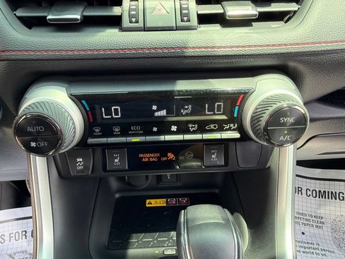 Used 2022 Toyota RAV4 XSE w/ Weather Package AWD/4WD image 34