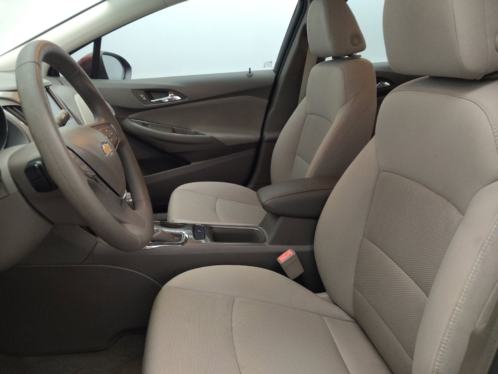 Used 2017 Chevrolet Cruze LT w/ Convenience Package FWD image 17